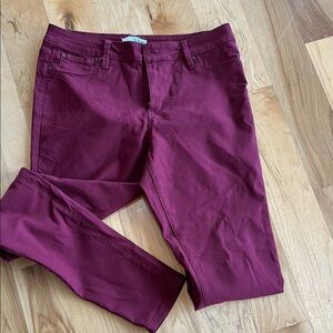 Super stretch, burgundy Skinny Jeans